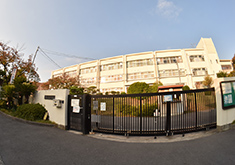 羽曳野市立羽曳が丘小学校